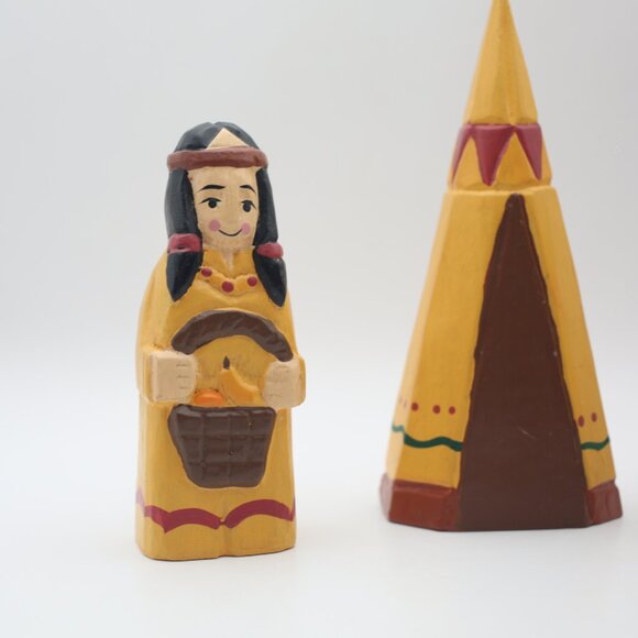 Vintage 1970s Hand Carved Hand Painted Indian Man, Woman &  Teepee - Picture 6 of 10